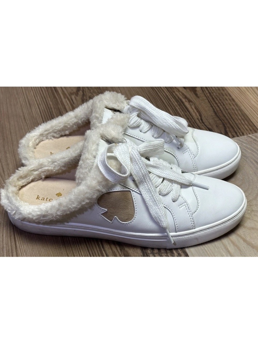 Kate Spade Fez Mule Faux Fur Wht Large Logo Leather Slip On Shoes Women Size 9B - Picture 1 of 9